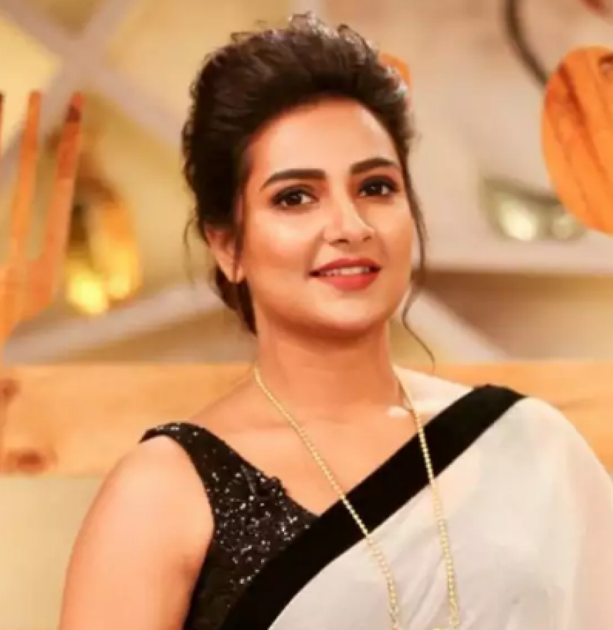 876px x 900px - Bengali actress Subhashree seen in this stylish look | News Track ...