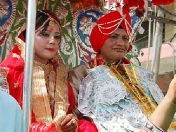 पंजाब में महिला सब इंस्पेक्टर ने दूल्हा बन रचाई शादी