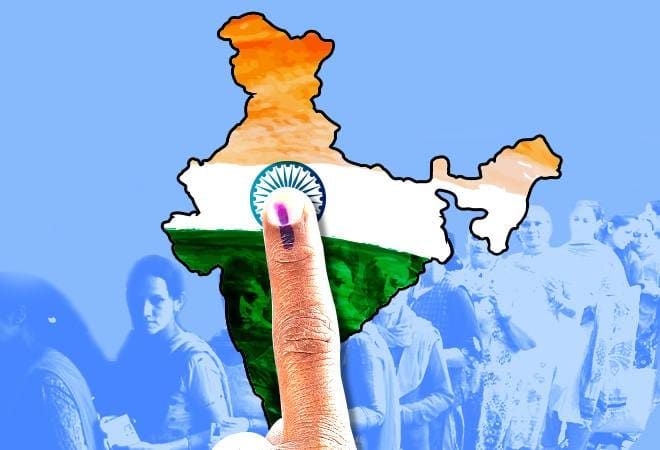 लोकसभा चुनाव: दिल्ली की सभी सीटों पर मतदान शुरू, गौतम गंभीर ने सपरिवार डाला वोट