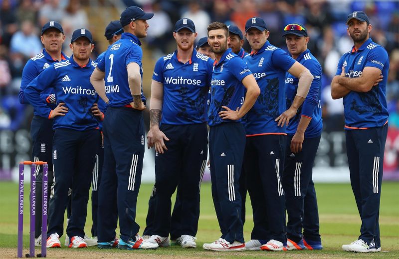 दूसरे वनडे में इंग्लैंड ने दी पाकिस्तान को 12 रनों से शिकस्त