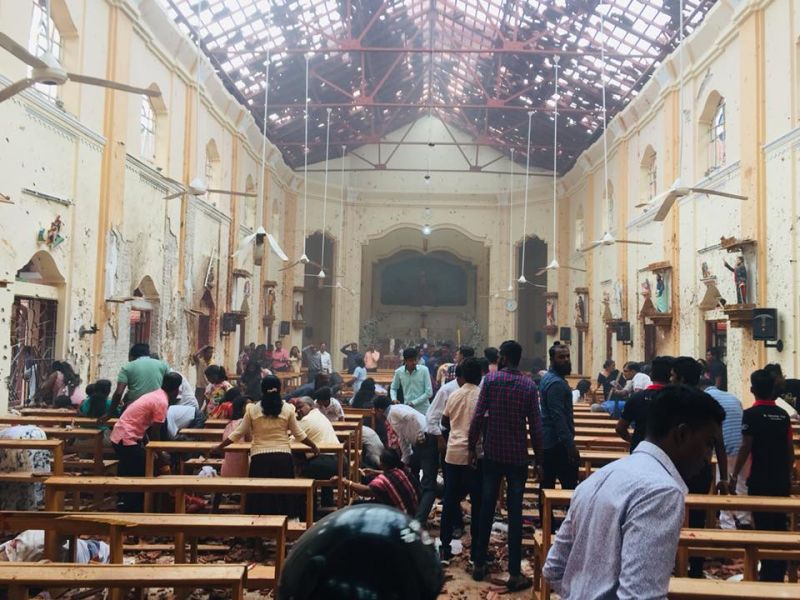 श्रीलंका: दंगाइयों ने मस्जिदें फूंकी, मुसलामानों पर किए हमले, पूरे देश में कर्फ्यू लागू