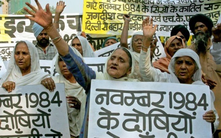 1984 सिख दंगा: पीएम मोदी के जाल में उलझी कांग्रेस, बैकफुट पर राहुल गाँधी