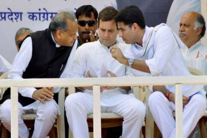 राहुल गाँधी की कांग्रेस नेताओं को दो टूक, एक महीने में ढूंढ लो मेरा विकल्प