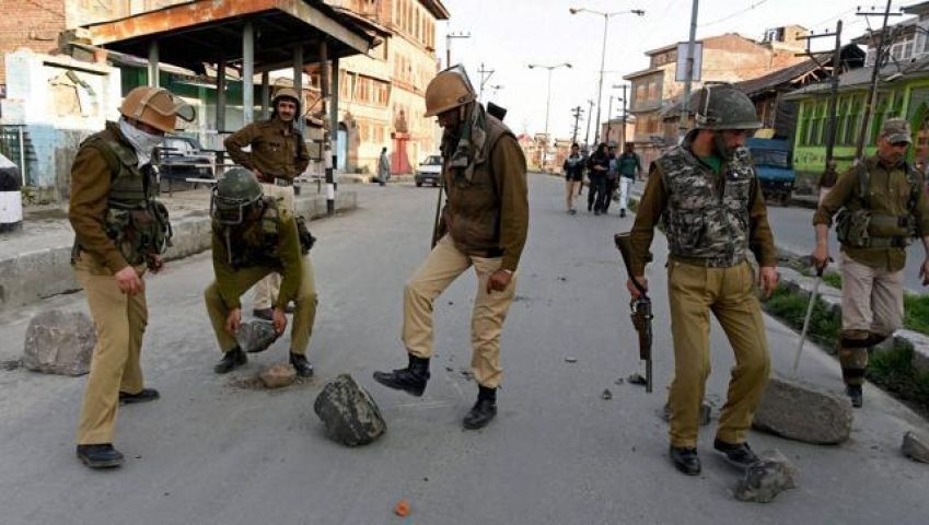 Mobile internet services suspended in parts of Kashmir