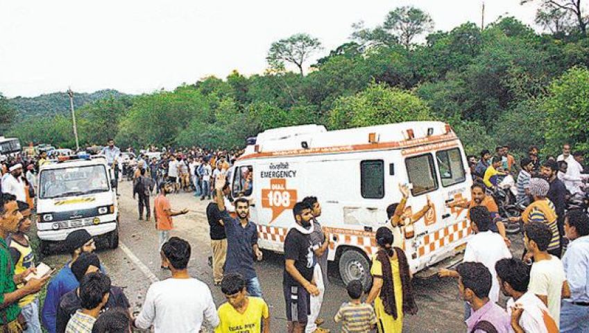 Seven pilgrims killed as bus mows down in Punjab's Hoshiarpur district