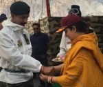 Siachen: Union Textile Minister Smriti Irani celebrates Raksha bandhan with Indian soldiers