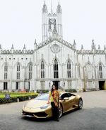A house wife Sheetal Dugar owns Lamborghini Huracan at the age of 40