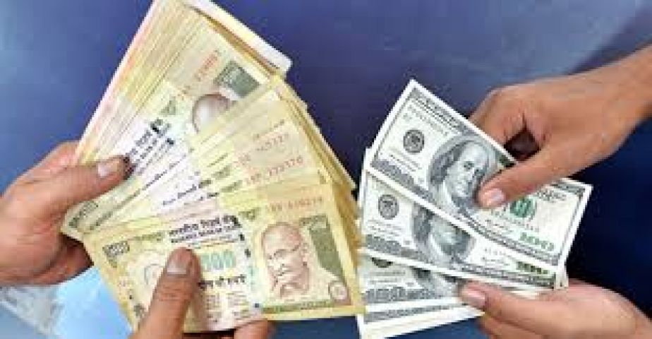 Rupee strengthen 7 paise in early trade