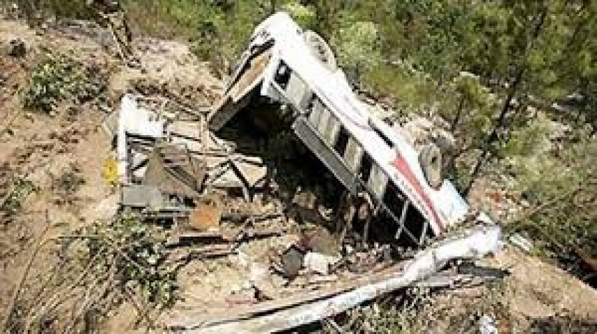 30 killed, 11 injured as bus falls into gorge in Meghalaya