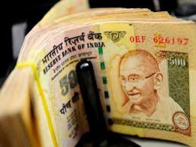 Rupee drops by 61 paise vs US dollar,after Rajan said, 'no to a second term in the post'