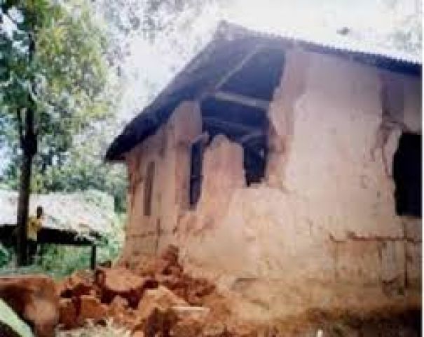 House collapses due to rain in Kanpur, three killed