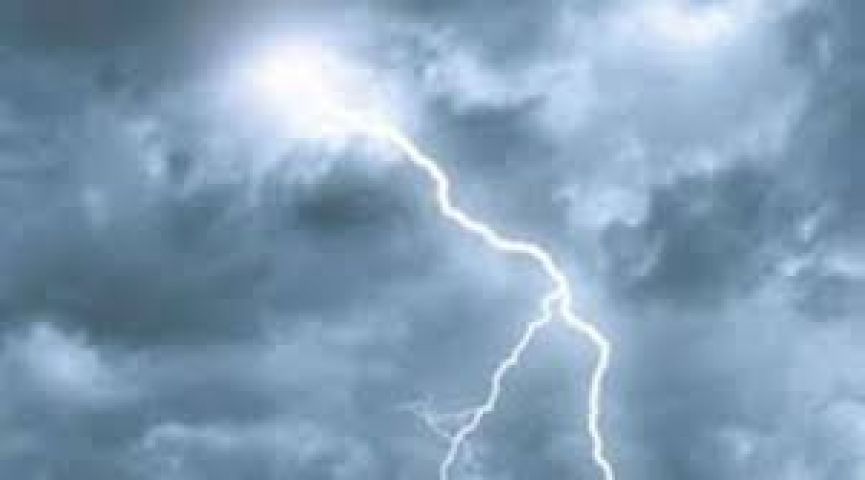 Lightning strikes in Ghaziabad, 2 dead