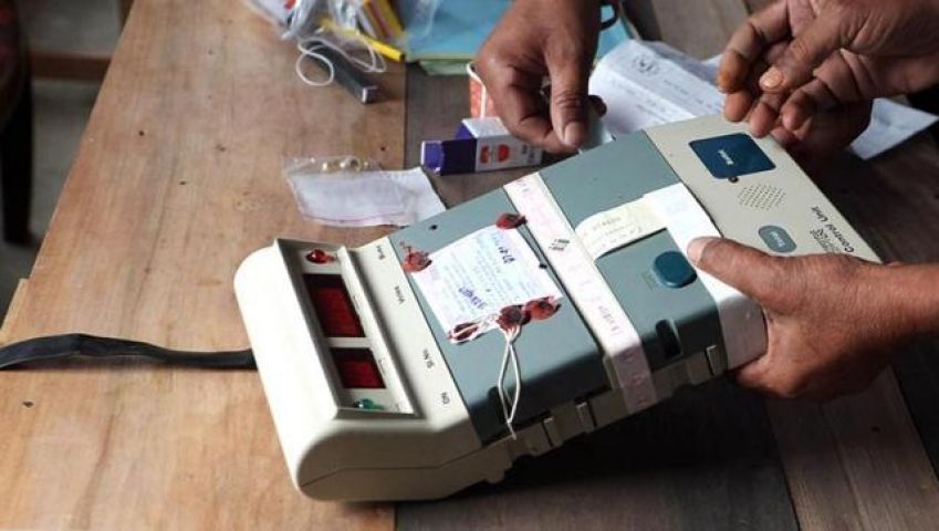 May 16 polls: Two tries to distribute money foiled