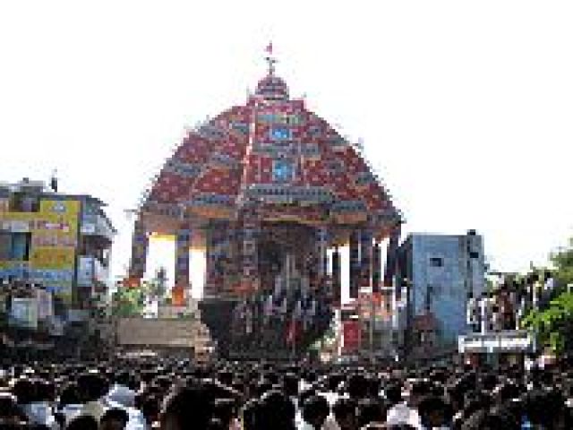 Temple chariot overturned, 2 killed in Tamil Nadu