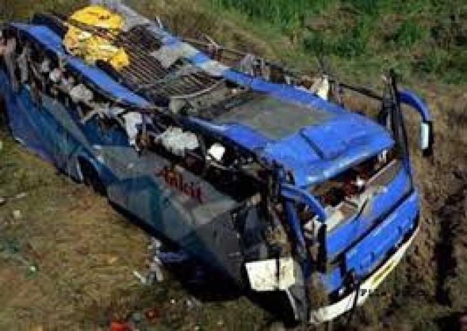 3 women were killed and 42 injured as bus falls into gorge in Himachal