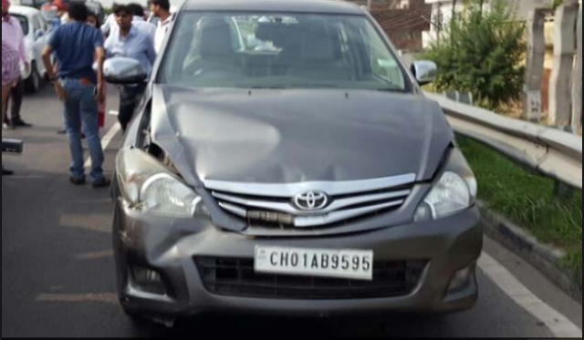 AAP leader Arvind Kejriwal's car hits a police vehicle in Punjab