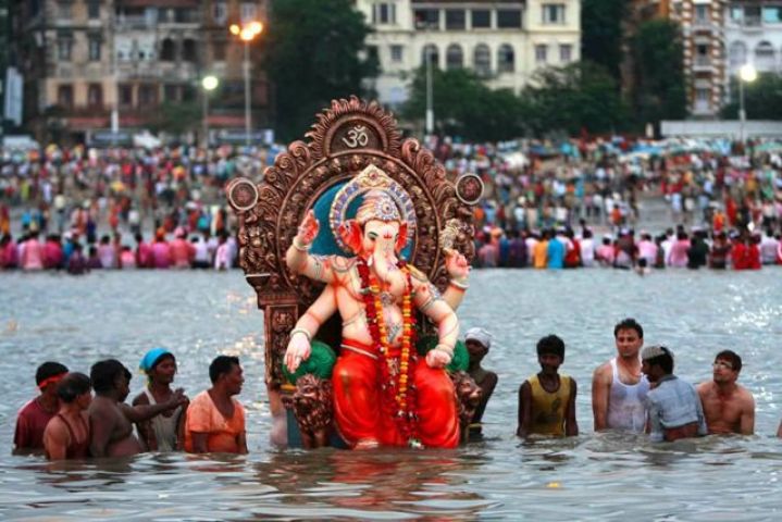 Immersion of Ganesh idols in Maharashtra, 16 drown