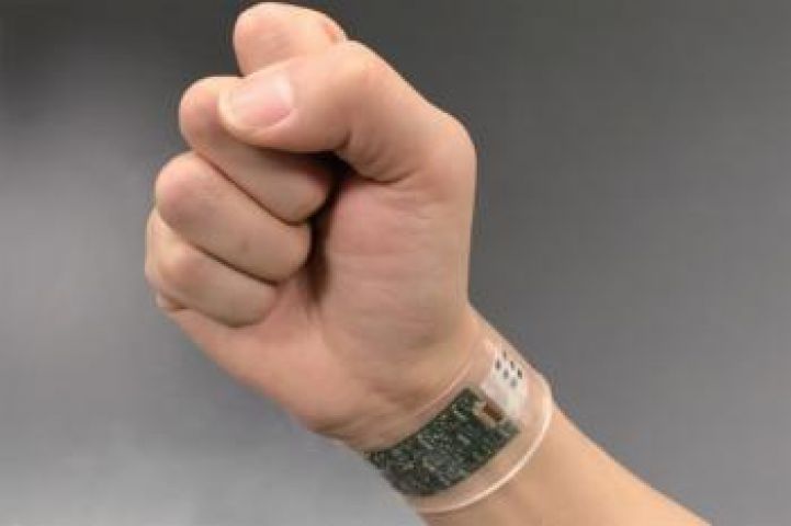 New wearable sensor can detect Stress,Muscle Fatigue and dehydration!
