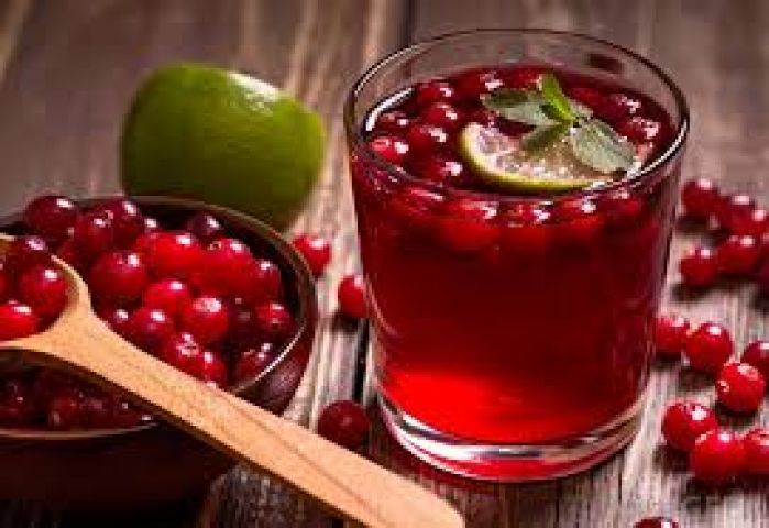 Women’s Should drink cranberry juice daily reduce urinary infection!