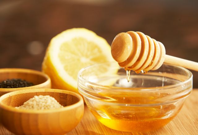 Amazing benefits of Lemon and Honey - Take a look!