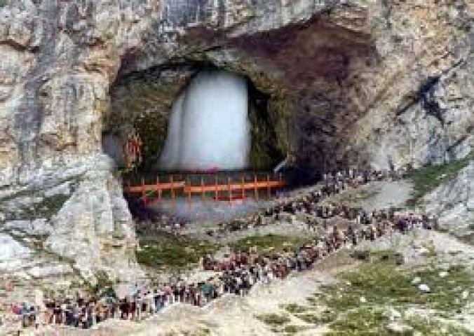 Fresh batch of 139 pilgrims left to pay obeisance at Amarnath
