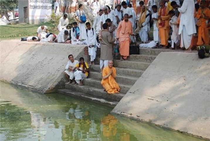 40 lakh pilgrims performed Goverdhan parikrama