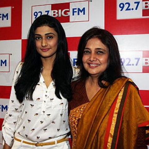TV Actress Ragini Khanna and her mother to host 92.7 Big FM’s