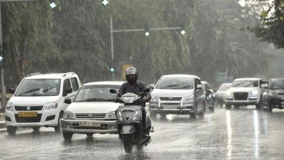 उत्तर भारत में मौसम की करवट, कहीं बारिश की आशंका तो कहीं उठ सकता है बवंडर