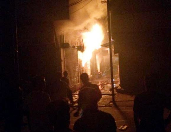 रायपुर की लॉज में आग लगने से 4 की मौत