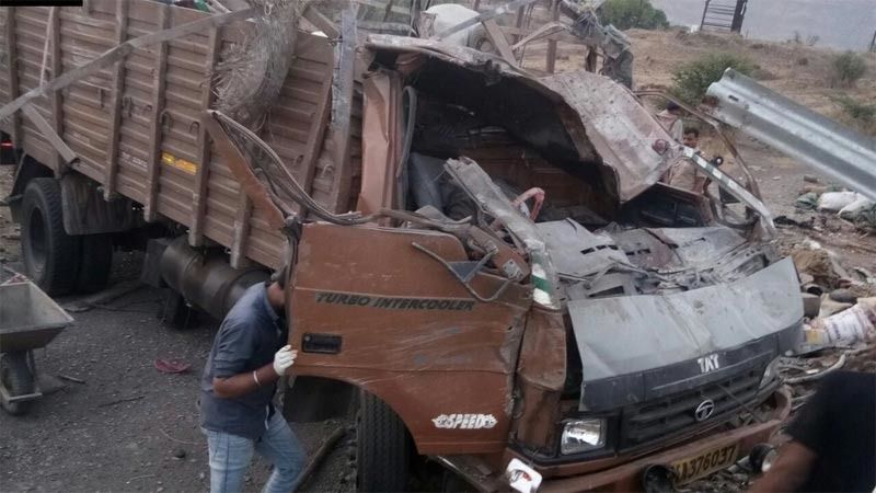 महाराष्ट्र : सड़क दुर्घटना में 17 की मौत