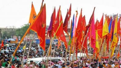 रांची: रामनवमी के जुलुस में भड़की हिंसा, दो गुट आपस में भिड़े