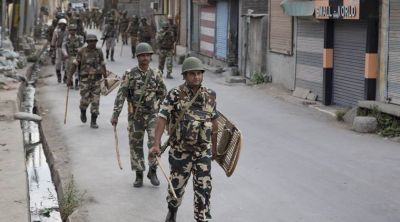 जम्मू कश्मीर में भड़की हिंसा 54 घायल, एक की मौत