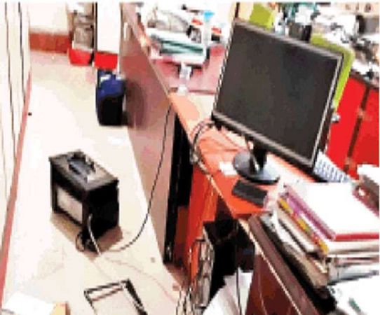 बीजद नेता ने आईटीडीए ऑफिस में मचाया उत्पात