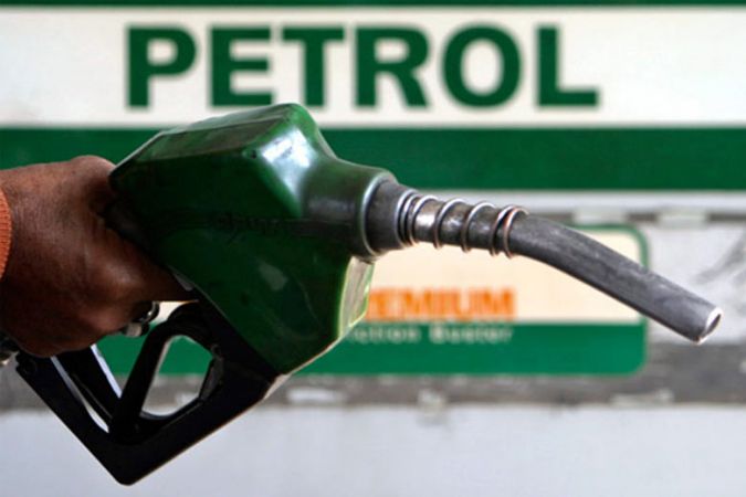 सूखा उपकर से मुंबई में  हुआ सबसे ज्यादा महंगा पेट्रोल