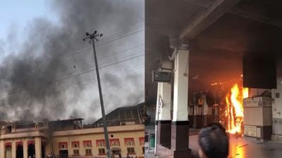 ग्वालियर रेलवे स्टेशन में भड़की भीषण आग, यात्रियों में मची अफरा-तफरी