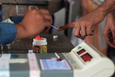गुजरात विधानसभा चुनाव की तारीखों का हुआ ऐलान, जानिए कब होगा मतदान