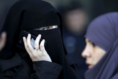 जर्मनी में महिलाऐं नहीं पहन सकेंगी हिजाब