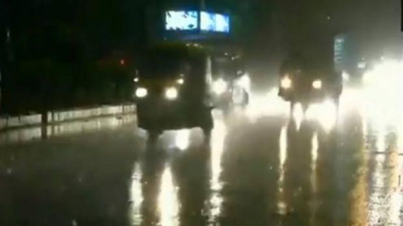 दिल्ली को बारिश ने दी गर्मी से राहत