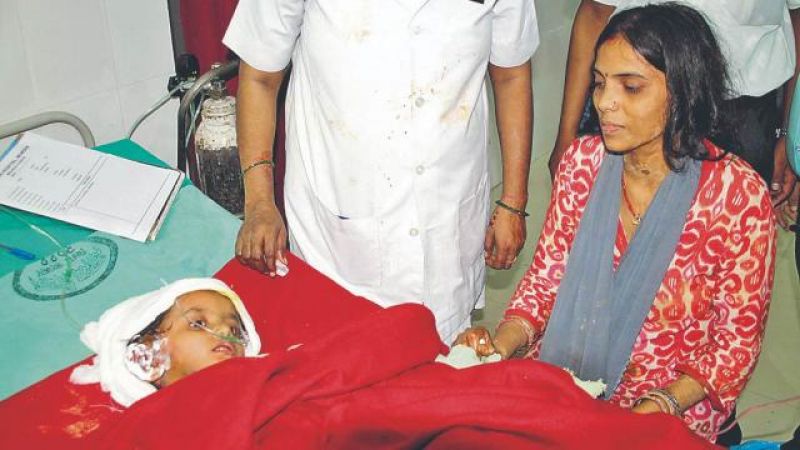 मुंगेर : बचा ली गई बोरवेल में गिरी 3 साल की मासूम बच्ची की जान
