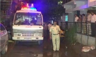 मुंबई में छापेमारी के दौरान एटीएस ने विस्फोटक बरामद किया