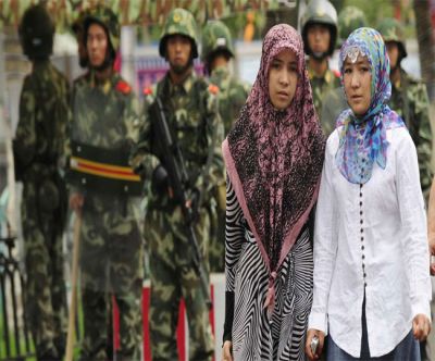 चीन ने ख़ुफ़िया शिविरों में कैद कर रखे हैं 10 लाख उइगर मुसलमान: संयुक्त राष्ट्र
