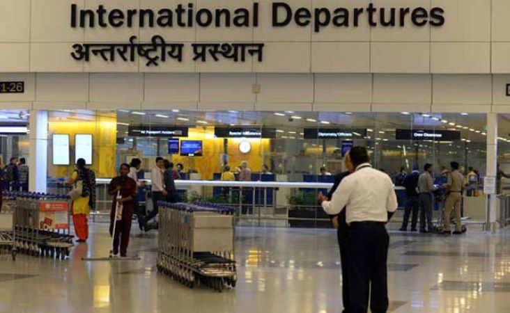 इंदिरा गांधी इंटरनेशनल एयरपोर्ट के पास नजर आया संदिग्ध ड्रोन