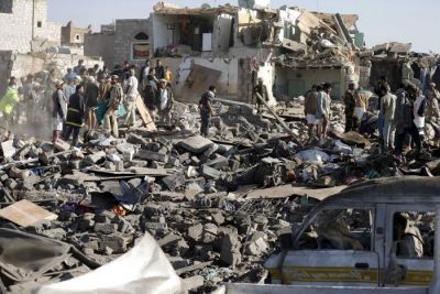 यमन में गठबंधन सेना के हवाई हमले में 60 की मौत