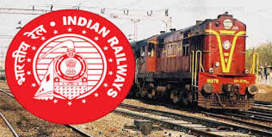 रेलवे ने निकाली 329 पदों पर भर्तियां, 12वीं पास पहले करें आवेदन