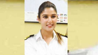 कश्मीर की पहली महिला पायलट बनकर इरम हबीब ने रचा इतिहास