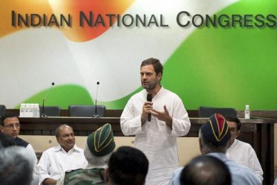 कांग्रेस नेताओं की राहुल गांधी को सलाह, आरएसएस से दूर रहना ही बेहतर