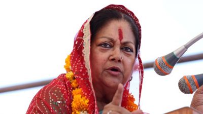 राजस्थान चुनाव: शरद यादव द्वारा 'बहुत मोटी' कहे जाने पर भड़की वसुंधरा, दिया करारा जवाब