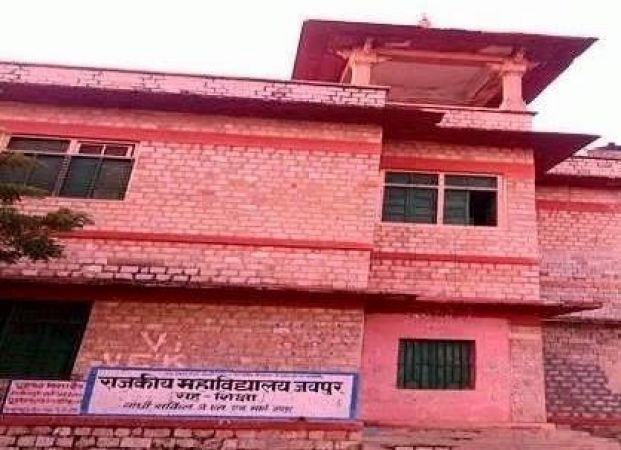 मूक-बधिर छात्रों से पुलिस ने की मारपीट