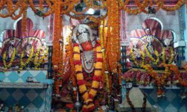 अयोध्या: हनुमानगढ़ी में हुआ दो गुटों में घमासान, गद्दीनशीन की 9 को होनी है ताजपोशी