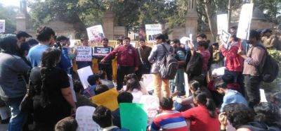 लव जिहाद हत्याकांड के खिलाफ दिल्ली में उग्र प्रदर्शन